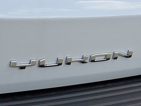 New 2026 GMC Yukon Denali w/ Denali Reserve Package AWD/4WD image 24