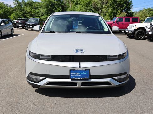 Certified 2024 Hyundai Ioniq 5 SE AWD/4WD image 2