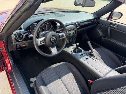 Used 2007 MAZDA MX-5 Miata Sport RWD image 11
