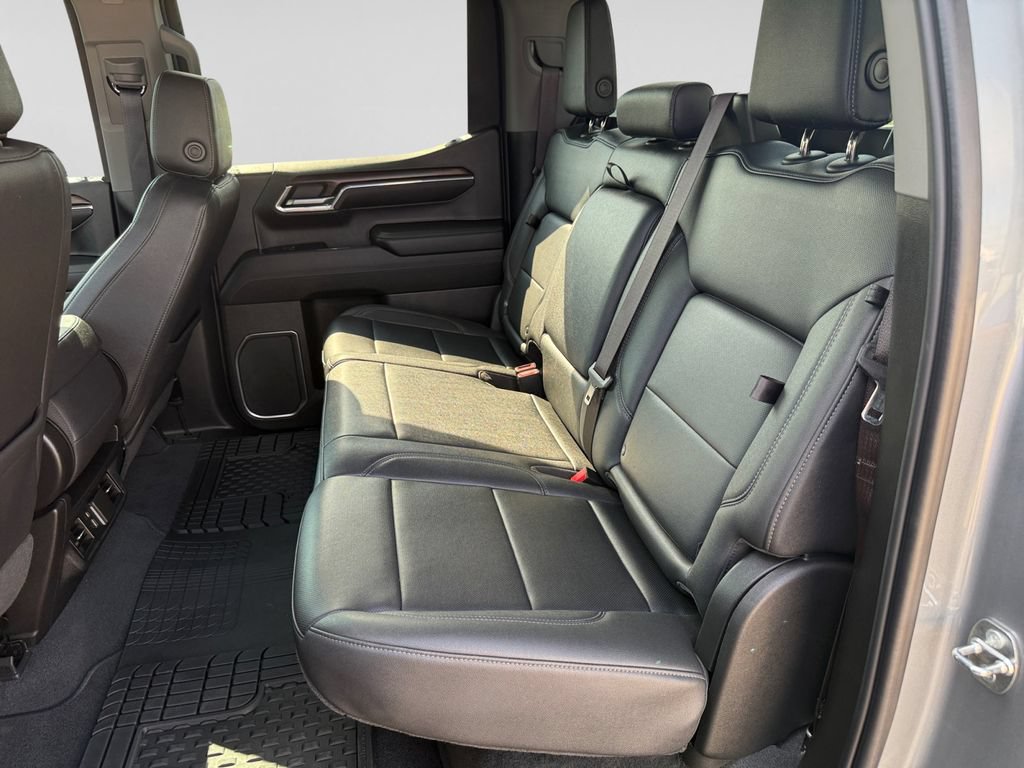Used 2023 GMC Sierra 1500 SLT AWD/4WD image 26