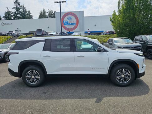 New 2026 Chevrolet Traverse LT image 4