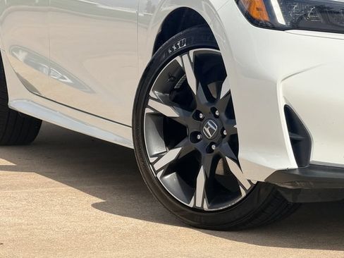 Used 2025 Honda Civic Sport image 11