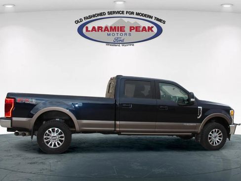 Used 2022 Ford F250 Lariat w/ Lariat Value Package AWD/4WD image 2
