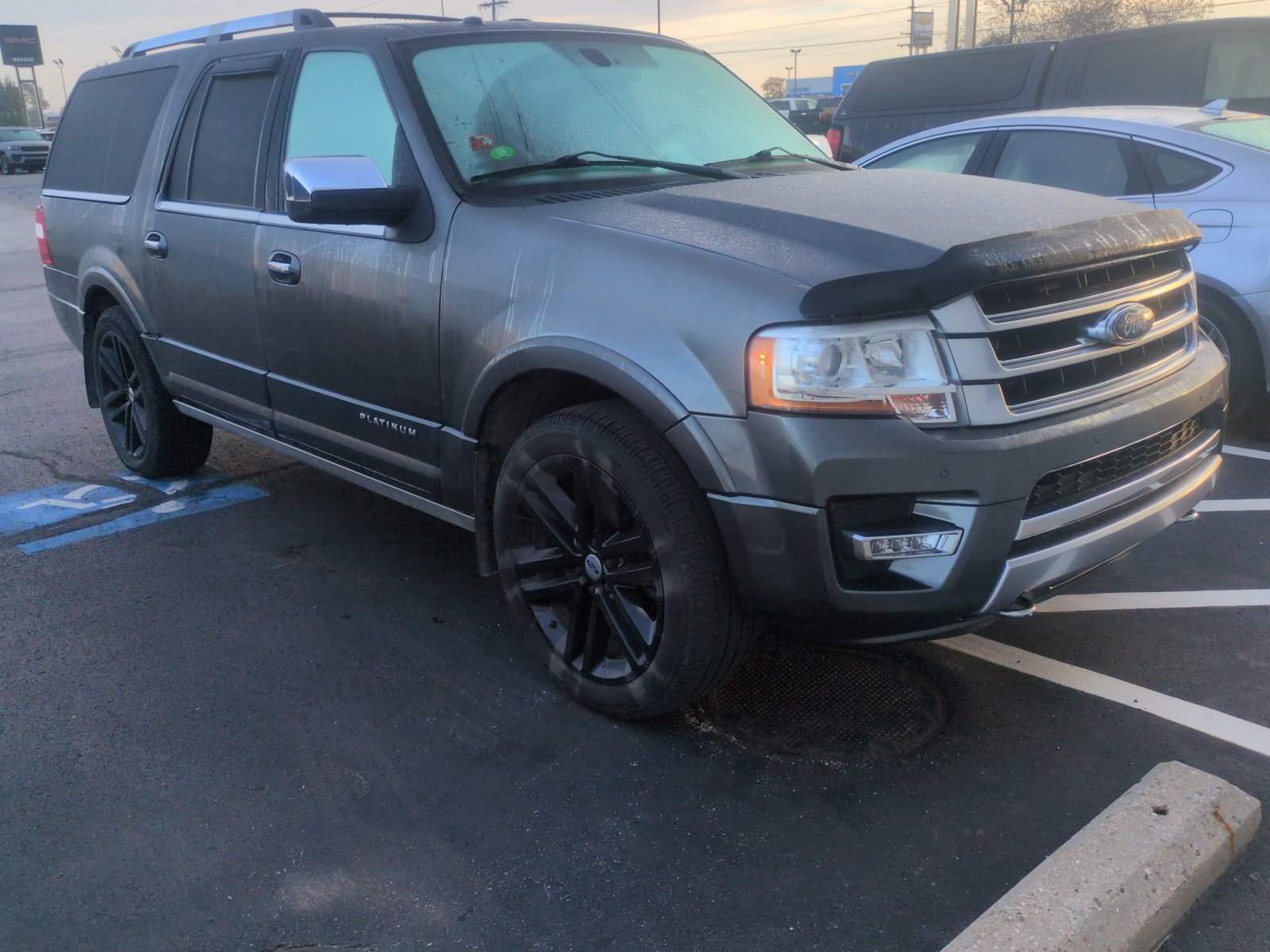 Used 2016 Ford Expedition EL Platinum AWD/4WD image 3