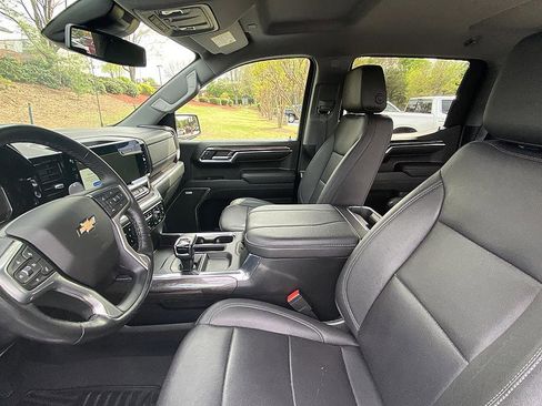 Used 2024 Chevrolet Silverado 1500 LTZ image 11