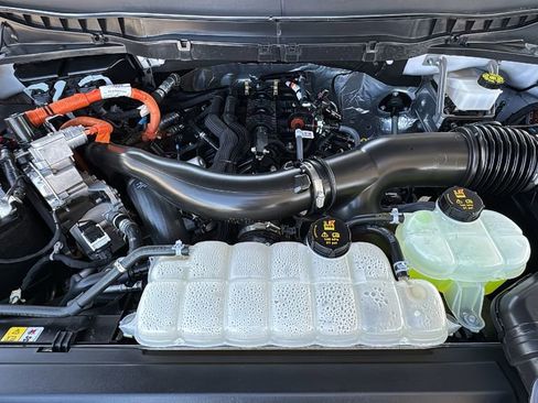 Certified 2024 Ford F150 Platinum w/ Equipment Group 702A High image 28