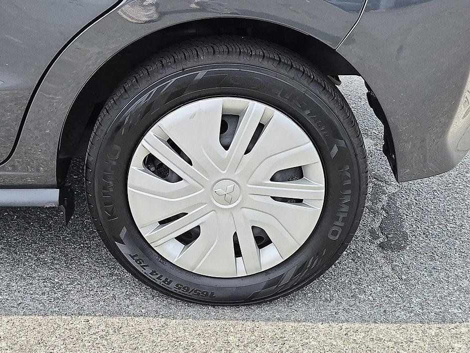 Used 2024 Mitsubishi Mirage ES FWD image 10