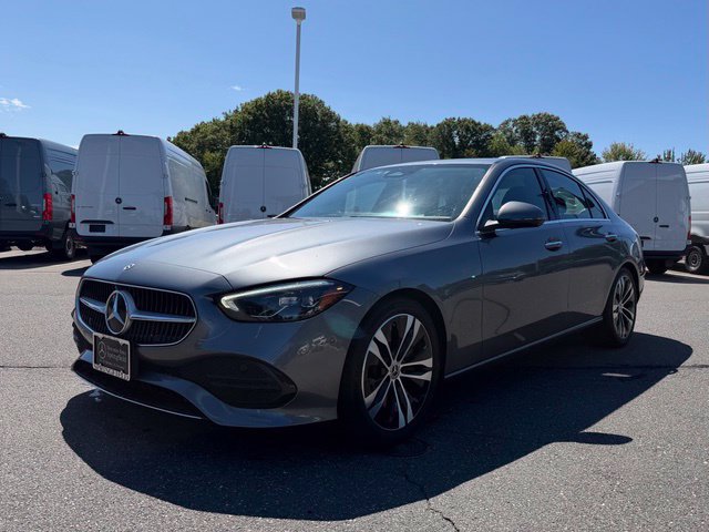 Used 2022 Mercedes-Benz C 300 4MATIC Sedan image 3