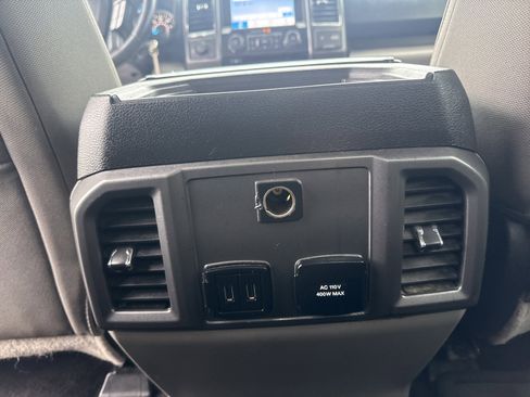 Used 2017 Ford F150 XLT w/ Equipment Group 302A Luxury image 11