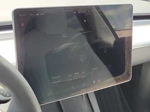 Used 2024 Tesla Model Y Long Range AWD/4WD image 24