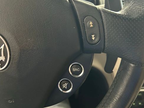 Used 2018 Maserati GranTurismo Sport image 17