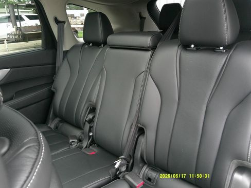 Used 2023 Acura MDX FWD w/ Technology Package image 13