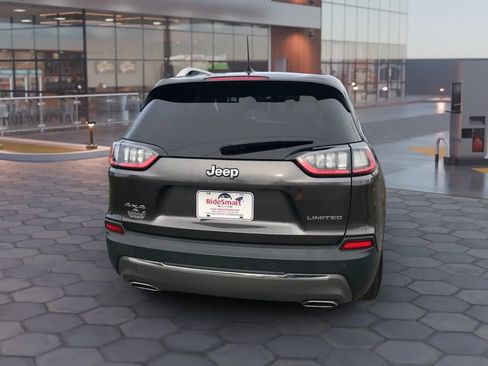 Used 2019 Jeep Cherokee Limited w/ Technology Group image 9