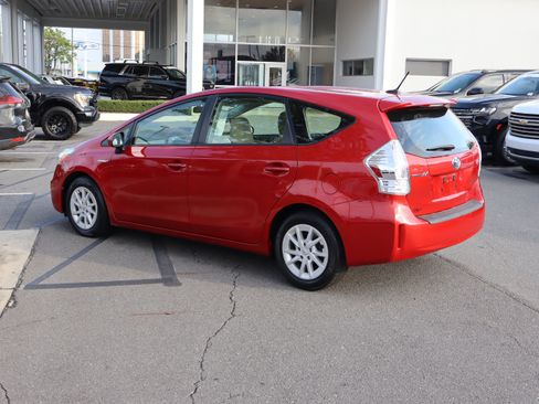Used 2014 Toyota Prius V Three FWD image 8