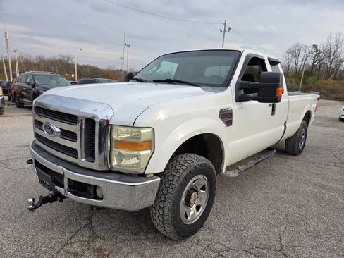 Used 2009 Ford F250 XLT image 2