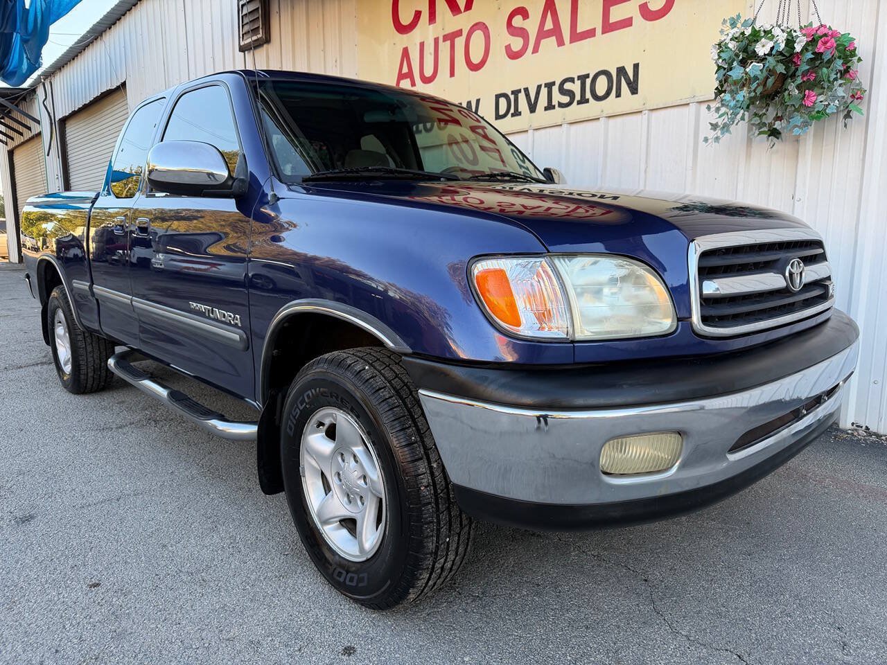 Used 2001 Toyota Tundra SR5 w/ Convenience Pkg RWD image 2