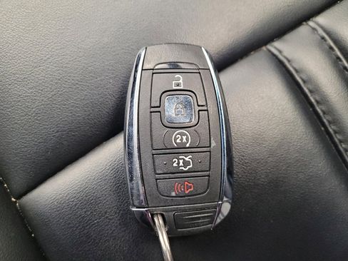 Used 2019 Lincoln MKZ Premiere image 32