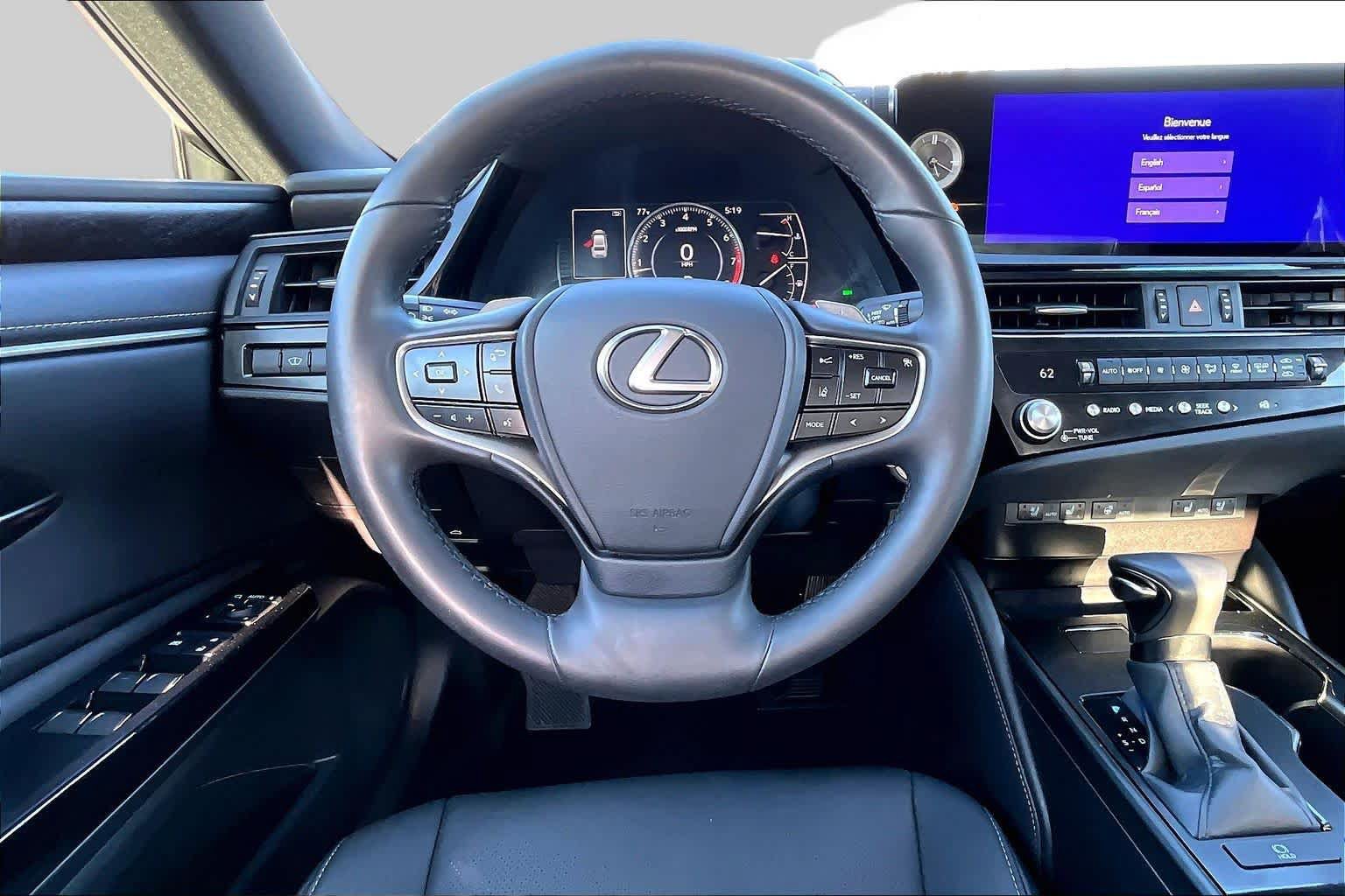 Used 2024 Lexus ES 350 w/ Premium Package FWD image 5