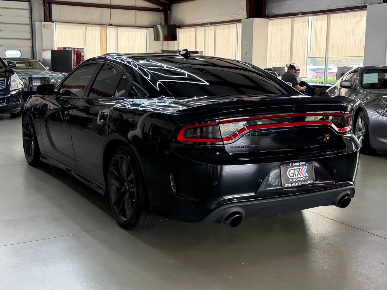 Used 2019 Dodge Charger Scat Pack RWD image 4