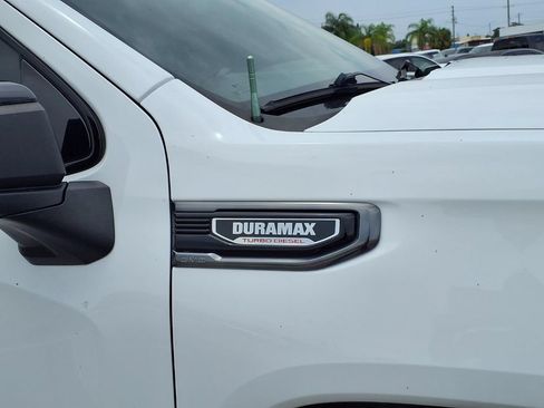 Used 2021 GMC Sierra 1500 AT4 w/ AT4 Value Package AWD/4WD image 11