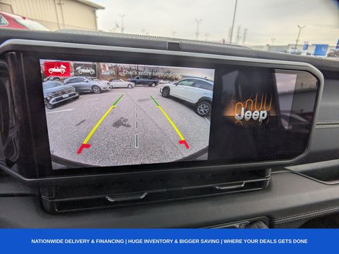 Used 2024 Jeep Wrangler Unlimited Sahara w/ Technology Group image 26