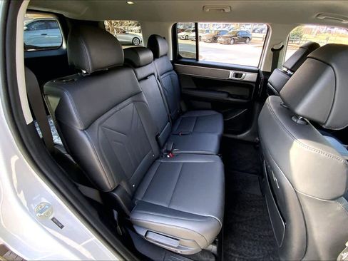 Used 2025 Hyundai Santa Fe SEL image 20