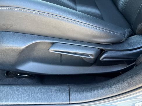 Used 2023 Honda Civic Sport image 4