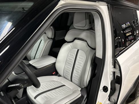 Used 2024 Rivian R1S Adventure AWD/4WD image 37