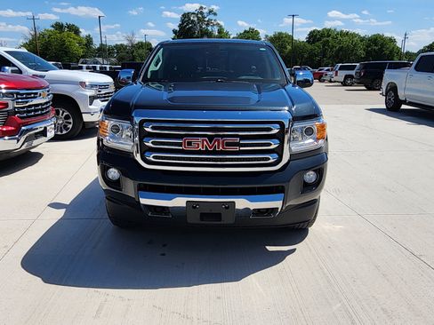 Used 2018 GMC Canyon SLT w/ Driver Alert Package AWD/4WD image 2