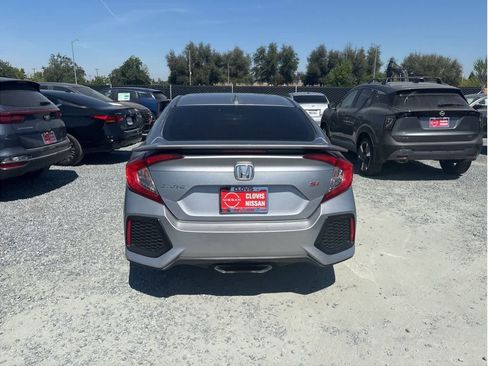 Used 2018 Honda Civic Si image 8