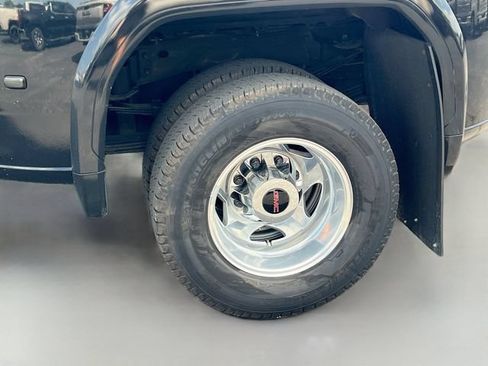 Used 2021 GMC Sierra 3500 Denali w/ Denali Ultimate Package AWD/4WD image 16