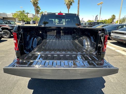 New 2026 RAM 1500 Express AWD/4WD image 18