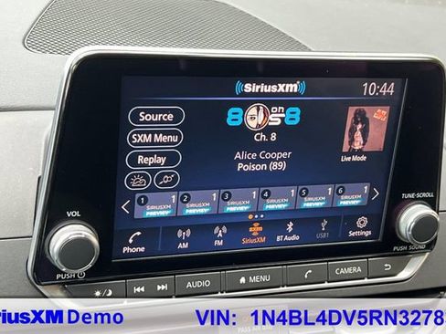 Used 2024 Nissan Altima 2.5 SV FWD image 33