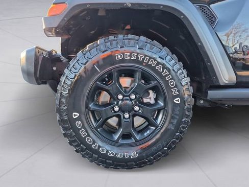 Used 2023 Jeep Wrangler Sport AWD/4WD image 9