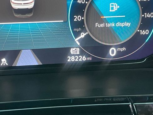 Used 2025 Volkswagen Atlas Cross Sport SE image 40