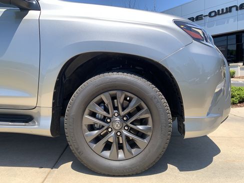 Certified 2023 Lexus GX 460 Premium AWD/4WD image 13