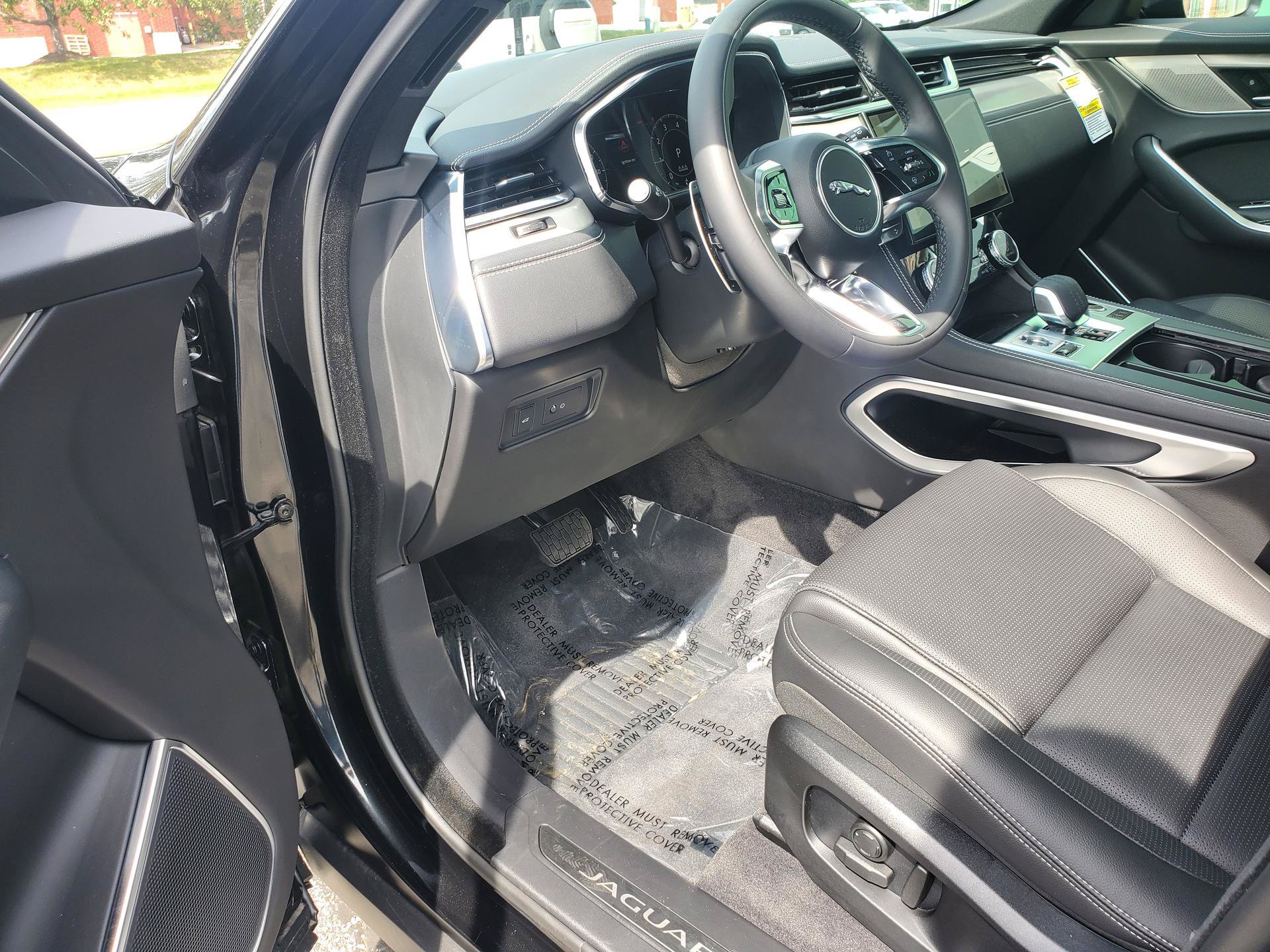 New 2026 Jaguar F-PACE R-Dynamic S AWD/4WD image 10