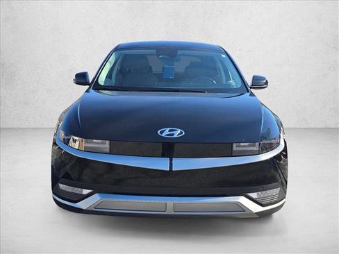Certified 2024 Hyundai Ioniq 5 SEL image 2