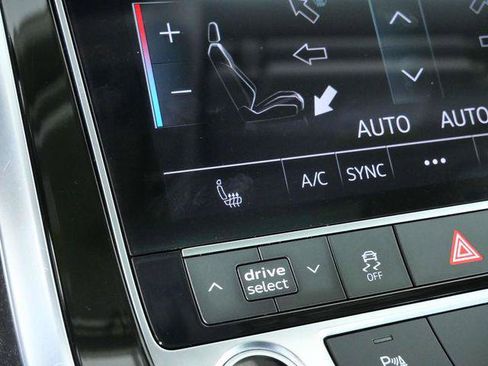 Used 2025 Audi Q7 3.0T Premium Plus AWD/4WD image 20