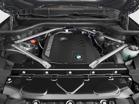 New 2027 BMW X5 xDrive40i w/ M Sport Package AWD/4WD image 8