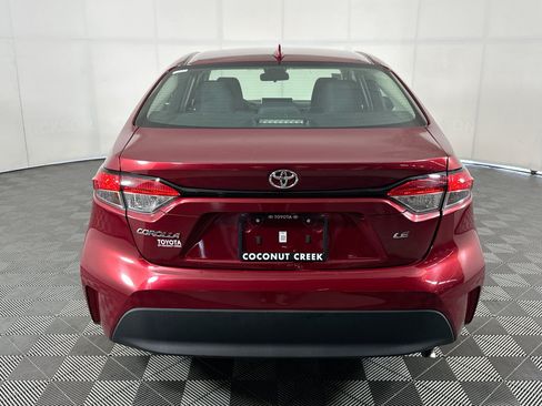 Used 2024 Toyota Corolla LE FWD image 4