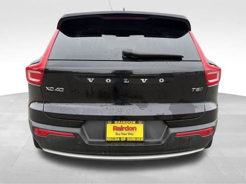 Used 2021 Volvo XC40 T5 Inscription w/ Protection Package image 9