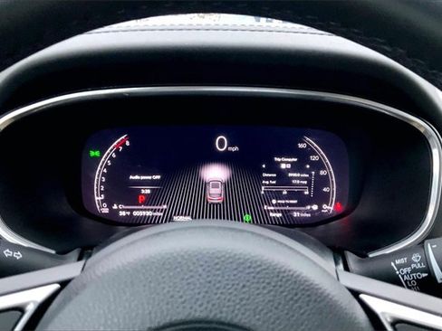 Used 2025 Acura MDX w/ Technology Package image 16