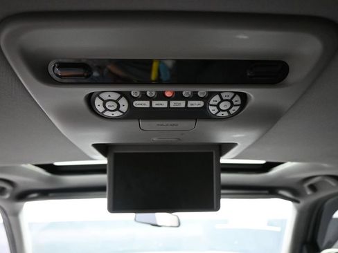Used 2013 Honda Pilot Touring image 28