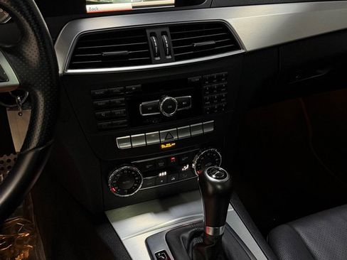 Used 2013 Mercedes-Benz C 250 Sedan image 13