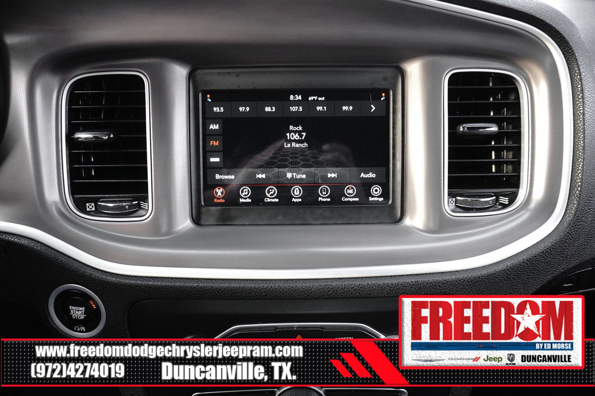 Used 2022 Dodge Charger SXT RWD image 21
