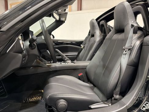 New 2025 MAZDA MX-5 Miata RF Grand Touring image 25