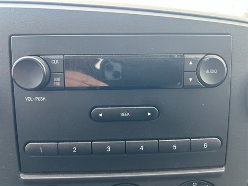 Used 2007 Ford F250 XL image 11