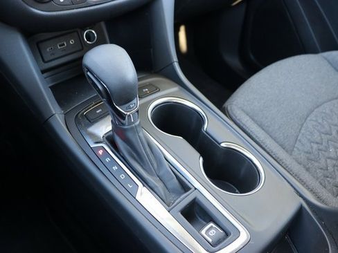 Used 2024 Chevrolet Equinox LT image 27