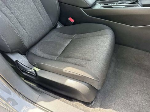Used 2025 Honda Accord SE image 14